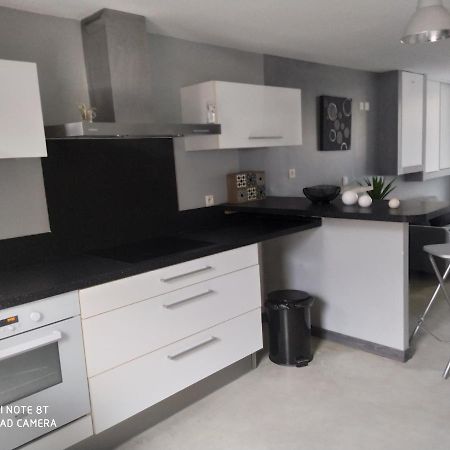 بيربينيو Appartement Quartier Calme المظهر الخارجي الصورة